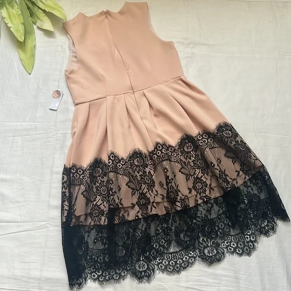 NWT Ardene Lace Flare Dress - Picture 5 of 7